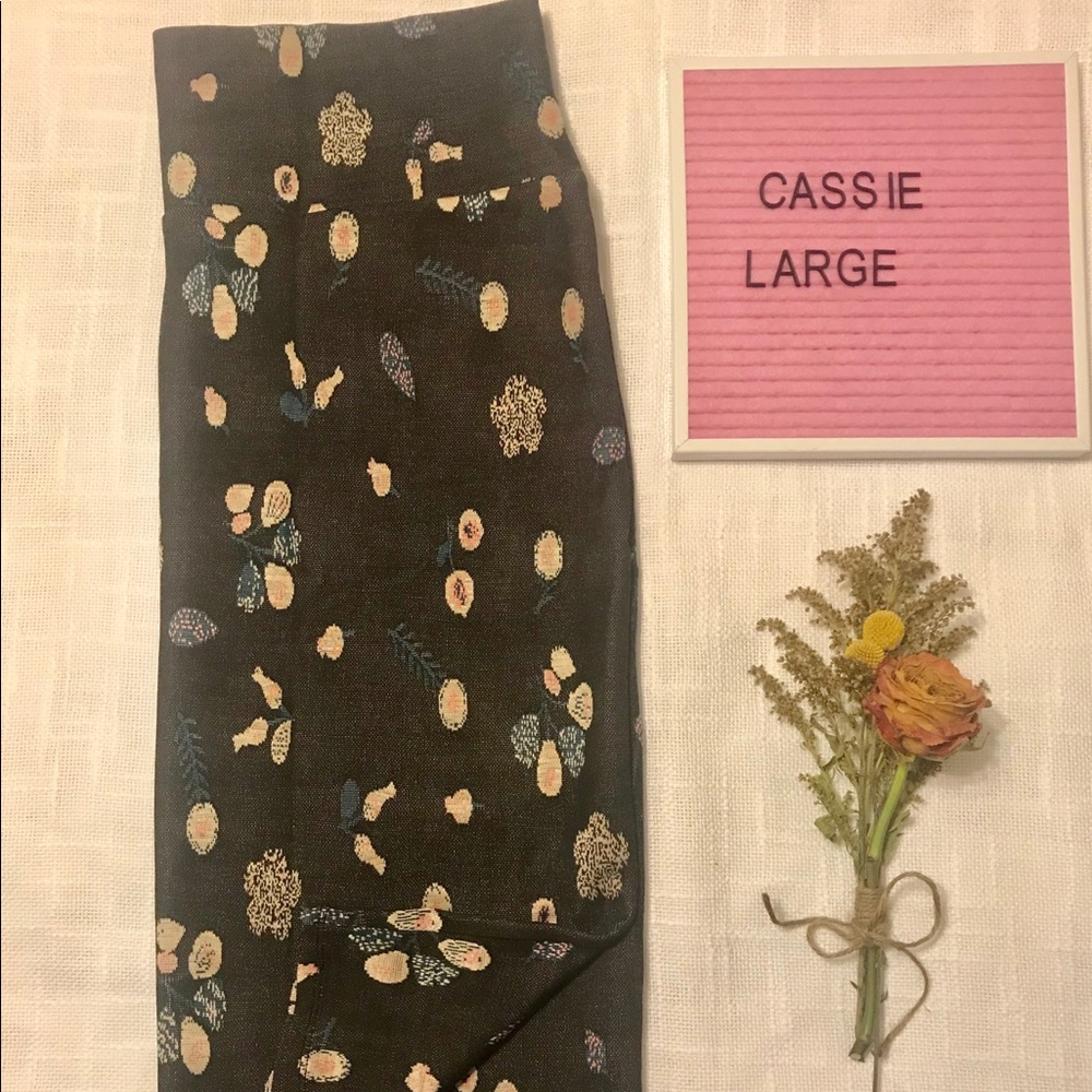 Lularoe Cassie pencil skirt